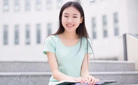 杭师大家教 15022黎老师家教简历